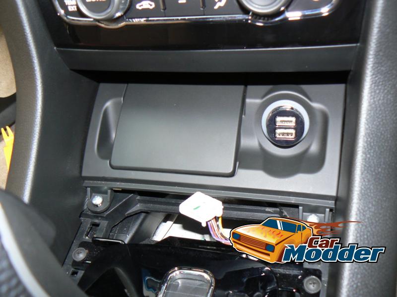 Fitting Radio Lower Trim Bin