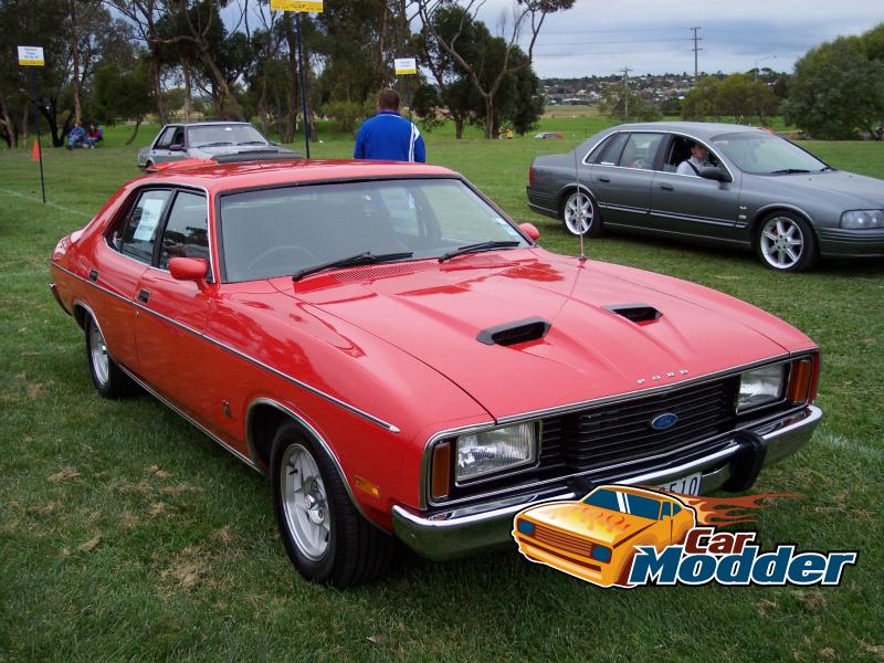 Ford XC Falcon Sedan