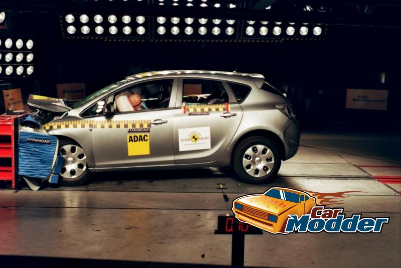Opel Astra JD Testing