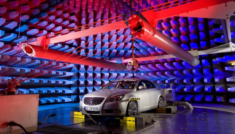 Opel Insignia Testing
