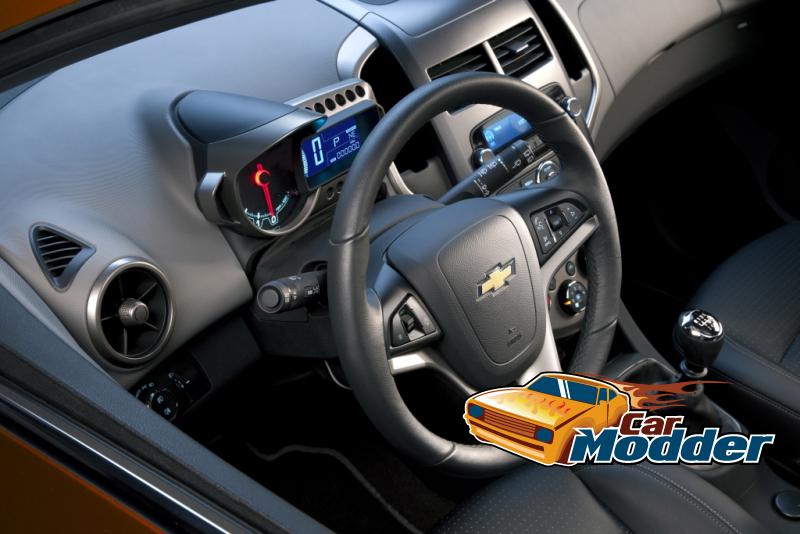 2012 hevrolet Sonic Hatchback