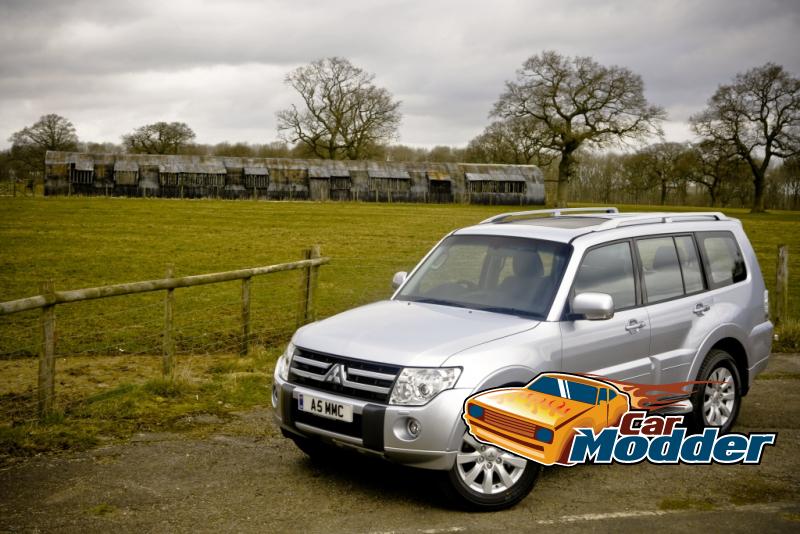 2011 Mitsubishi Pajero / Shogun / Montero Exterior