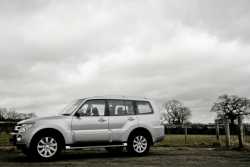 2011 Mitsubishi Pajero / Shogun / Montero Exterior