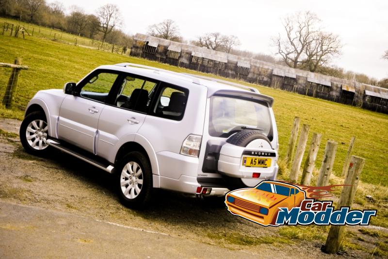 2011 Mitsubishi Pajero / Shogun / Montero Exterior