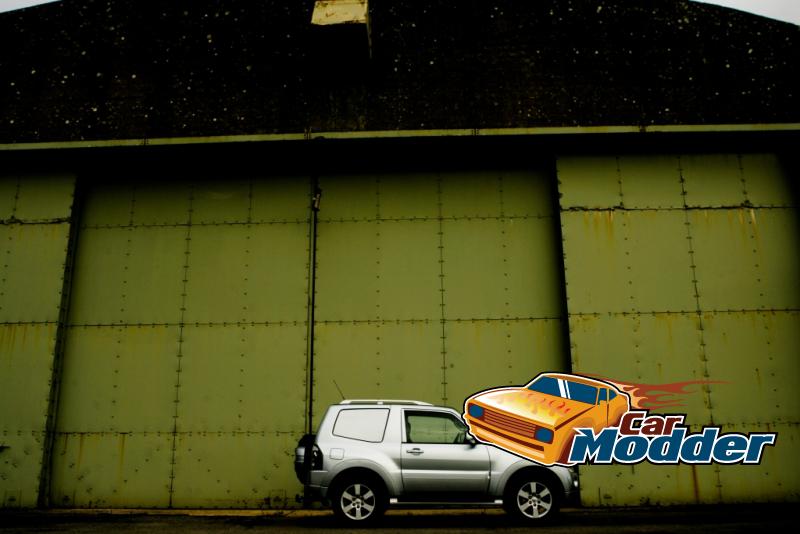 2011 Mitsubishi Pajero / Shogun / Montero Exterior