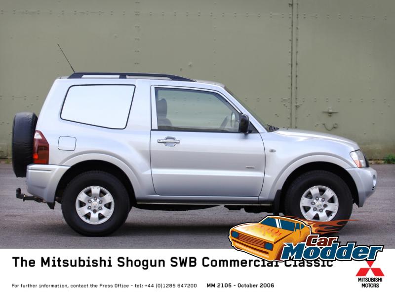 2005 Mitsubishi Pajero / Shogun / Montero SWB Commercial