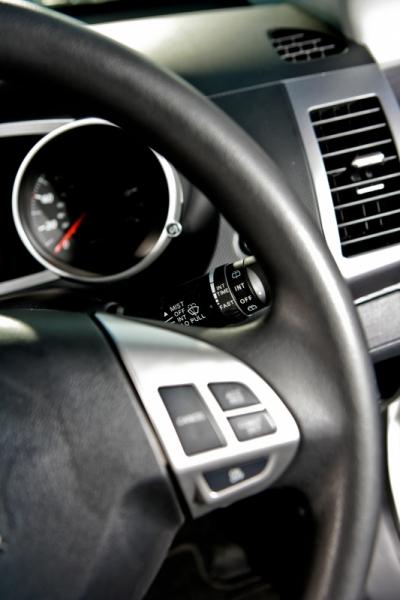 2010 Mitsubishi Outlander Commercial