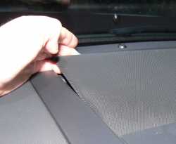 Centre Pod Speaker Grill Removal