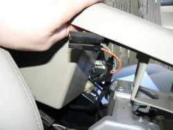 Centre Console Bin Courtesy Lamp wiring