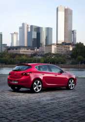 Opel Astra JD