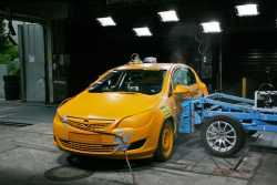Opel Astra JD Crash Testing