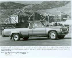 1987 Toyota Hilux Longbed Truck