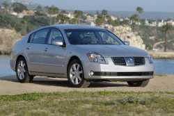 2005 Nissan Maxima Images