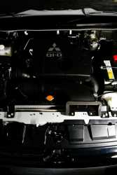 2011 Mitsubishi Pajero / Shogun / Montero Engine